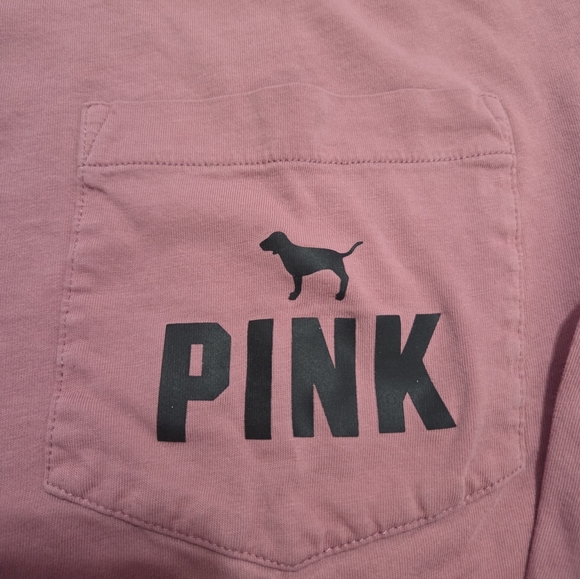 PINK Victoria's Secret Oversized Vintage Logo Long Sleeved Pocket Tee - Picture 4 of 5